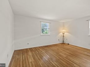 8144 Henry Avenue, Philadelphia PA 19128