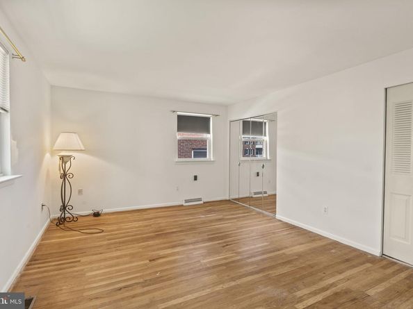 8144 Henry Avenue, Philadelphia PA 19128