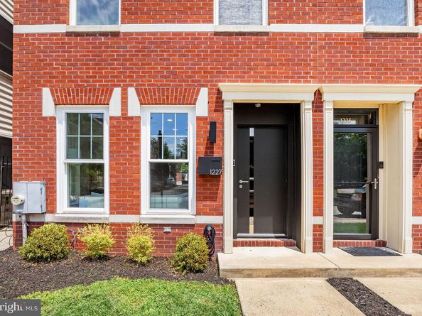 1227 Clymer Street, Philadelphia PA 19147
