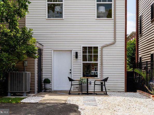 1227 Clymer Street, Philadelphia PA 19147