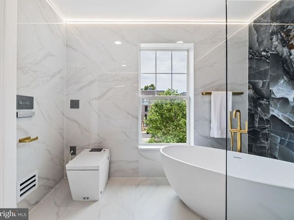 1227 Clymer Street, Philadelphia PA 19147