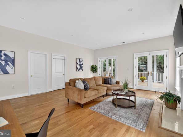 1829 47TH Place NW, Washington DC 20007