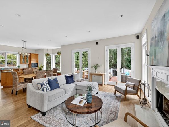 1829 47TH Place NW, Washington DC 20007