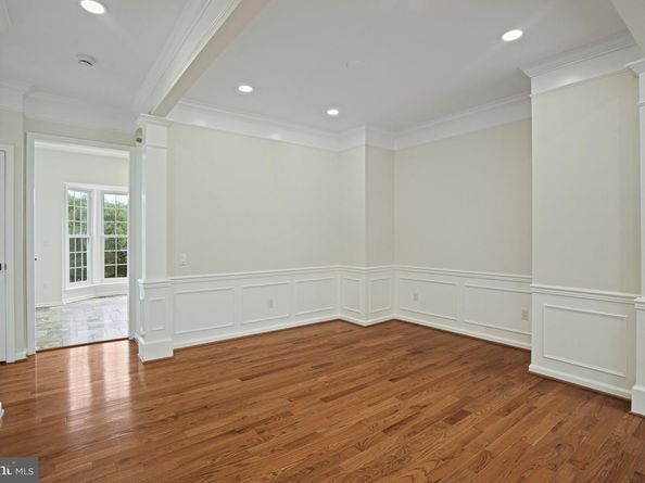 5295 Cozy Glen Lane, Alexandria VA 22312