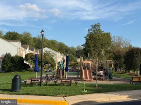 5295 Cozy Glen Lane, Alexandria VA 22312