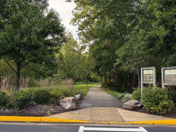5295 Cozy Glen Lane, Alexandria VA 22312