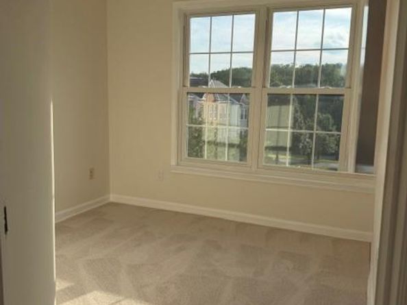 5295 Cozy Glen Lane, Alexandria VA 22312