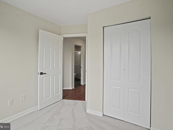 5295 Cozy Glen Lane, Alexandria VA 22312