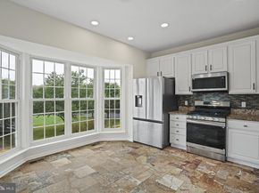 5295 Cozy Glen Lane, Alexandria VA 22312