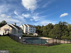 5295 Cozy Glen Lane, Alexandria VA 22312
