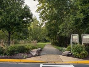 5295 Cozy Glen Lane, Alexandria VA 22312