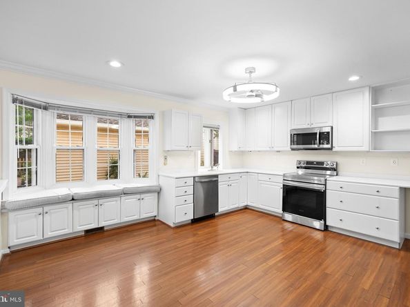 34 N Garfield Street, Arlington VA 22201