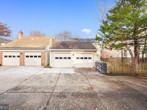 34 N Garfield Street, Arlington VA 22201