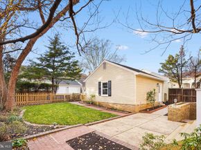 34 N Garfield Street, Arlington VA 22201