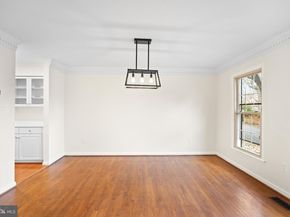 34 N Garfield Street, Arlington VA 22201