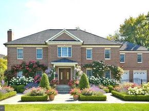 3221 Annandale Road, Falls Church VA 22042