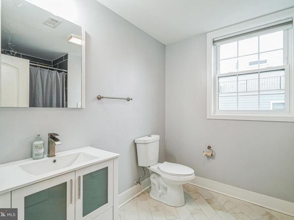 1628 S 21st Street, Philadelphia PA 19145