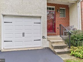 124 Carli Drive, Broomall PA 19008