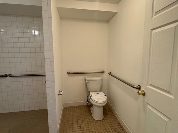 7501 Torresdale Avenue, Philadelphia PA 19136