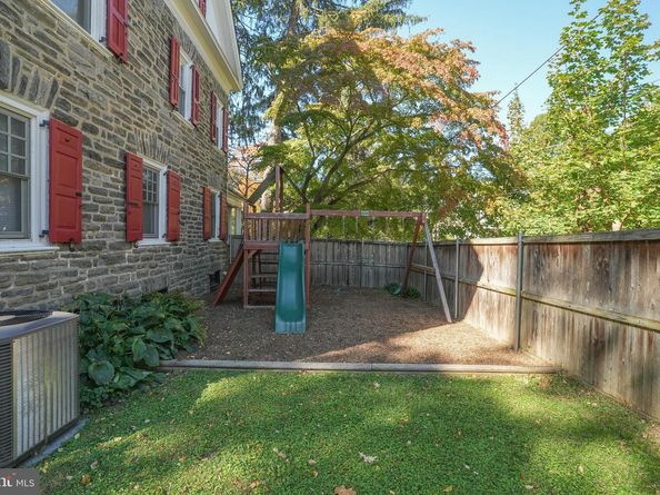 100 W Phil Ellena Street, Philadelphia PA 19119