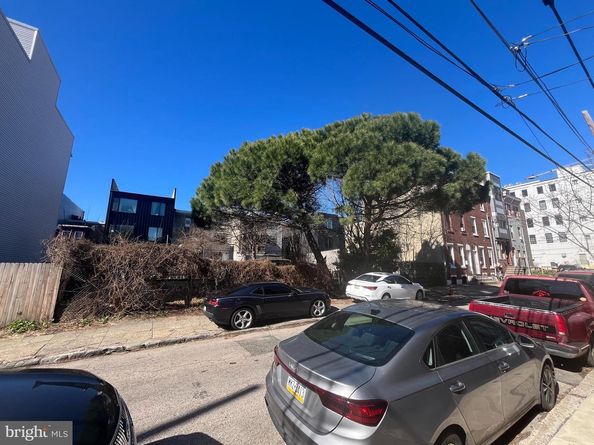 1908 E Arizona Street, Philadelphia PA 19125