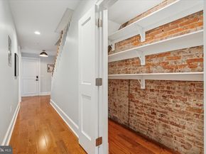 1215 Spruce Street 301, Philadelphia PA 19107