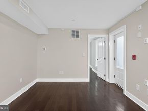 1522 Race Street 3, Philadelphia PA 19102