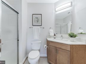 12915 Alton Square 306, Herndon VA 20170