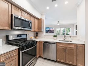 12915 Alton Square 306, Herndon VA 20170