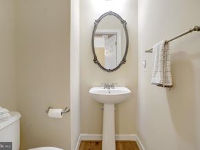4694 Helen Winter Terrace, Alexandria VA 22312