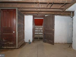 562 Barrett Avenue, Haverford PA 19041