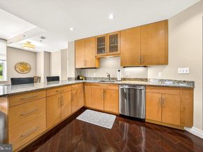 8220 Crestwood Heights Drive 407, Mclean VA 22102