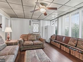 12 Idolstone Road, Levittown PA 19057
