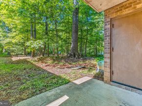 2330 Freetown Court 4/1B, Reston VA 20191