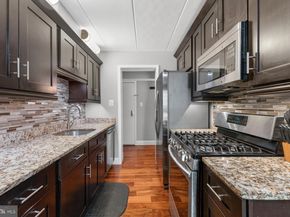 2330 Freetown Court 4/1B, Reston VA 20191