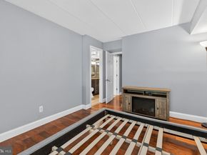 2330 Freetown Court 4/1B, Reston VA 20191