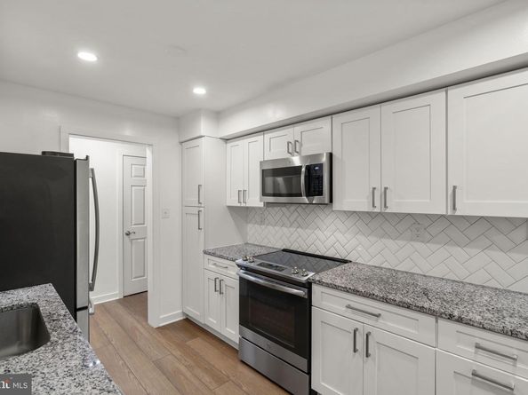3334 Spring Lane B42, Falls Church VA 22041