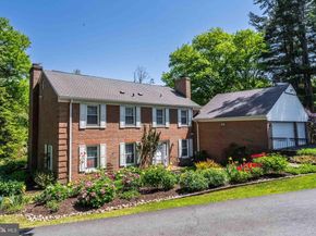 1003 Priory Place, Mclean VA 22101