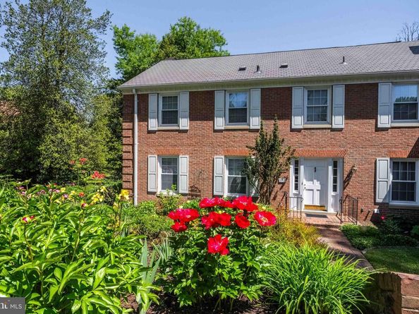 1003 Priory Place, Mclean VA 22101