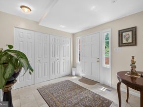 1003 Priory Place, Mclean VA 22101