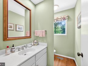 1003 Priory Place, Mclean VA 22101