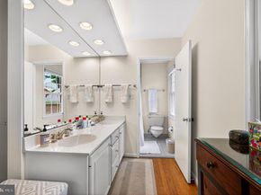 1003 Priory Place, Mclean VA 22101