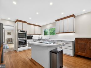 1003 Priory Place, Mclean VA 22101