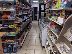1913 S 10TH Street, Philadelphia PA 19148