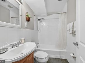 4840 Macarthur Boulevard NW 408, Washington DC 20007
