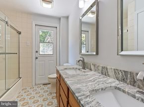 903 Penn Valley, Media PA 19063
