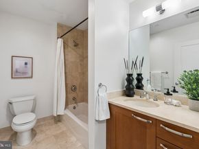 50 S 16TH Street 4504, Philadelphia PA 19102