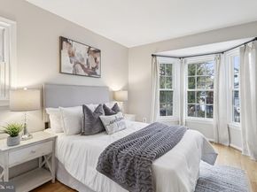 8413 Hollis Lane, Vienna VA 22182