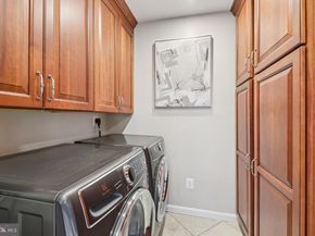 8413 Hollis Lane, Vienna VA 22182