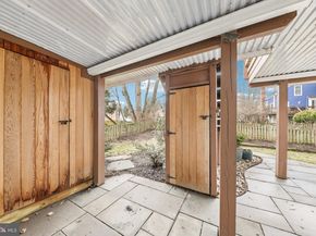 8413 Hollis Lane, Vienna VA 22182